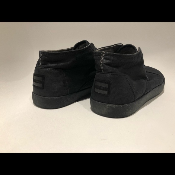 Toms mid height, black sz 10 - Picture 2 of 3